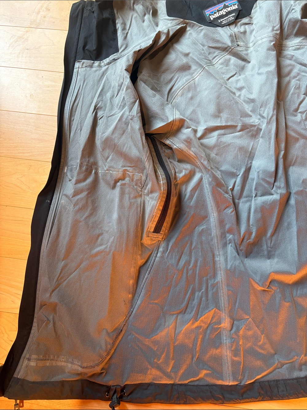 Patagonia Women's Stretch Rainshadow Jacket - Small - Picture 9 of 9